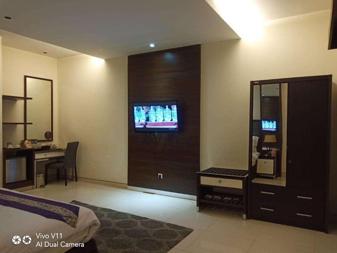 Ayla City Hotel Sorong Zewnętrze zdjęcie