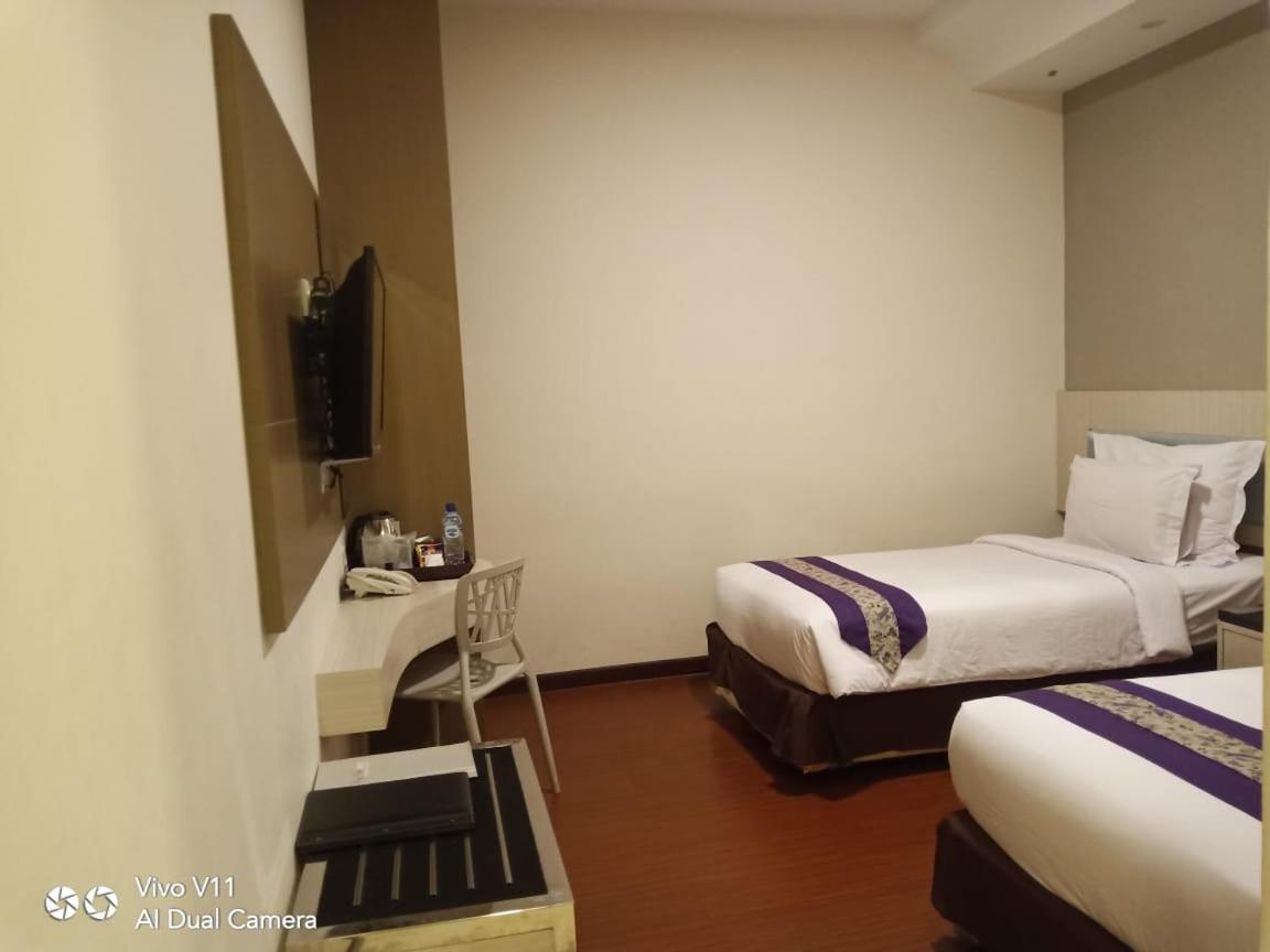 Ayla City Hotel Sorong Zewnętrze zdjęcie