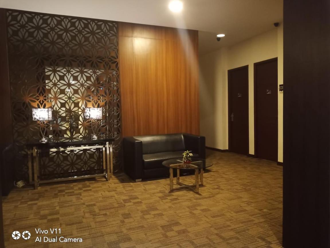 Ayla City Hotel Sorong Zewnętrze zdjęcie