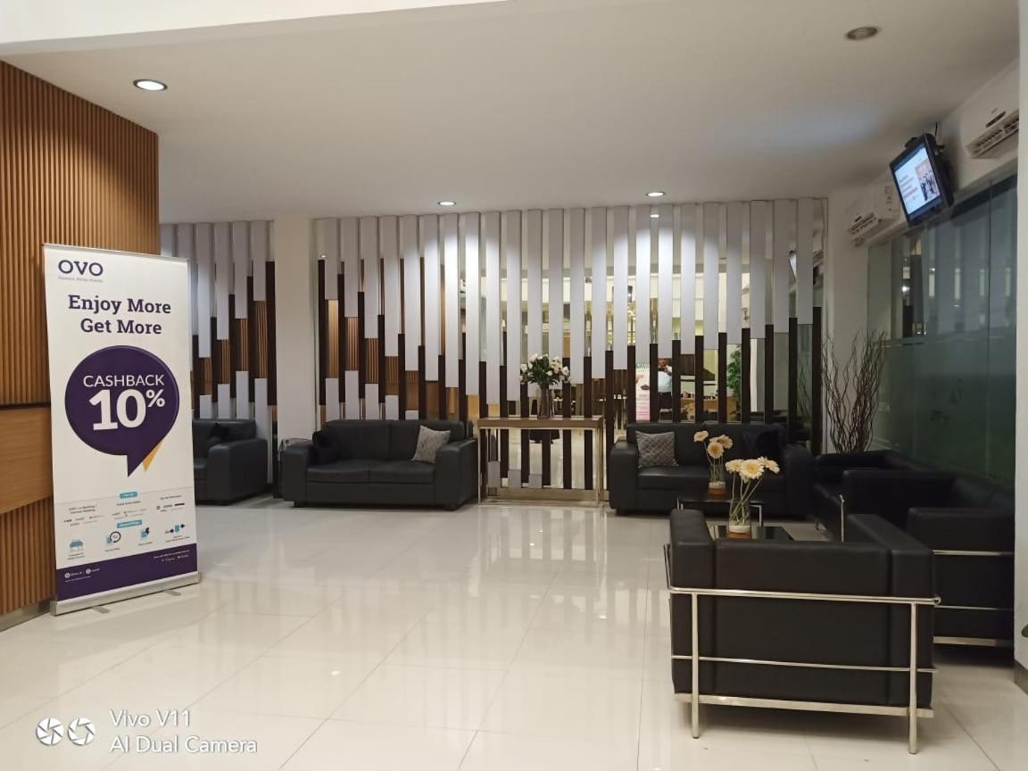 Ayla City Hotel Sorong Zewnętrze zdjęcie
