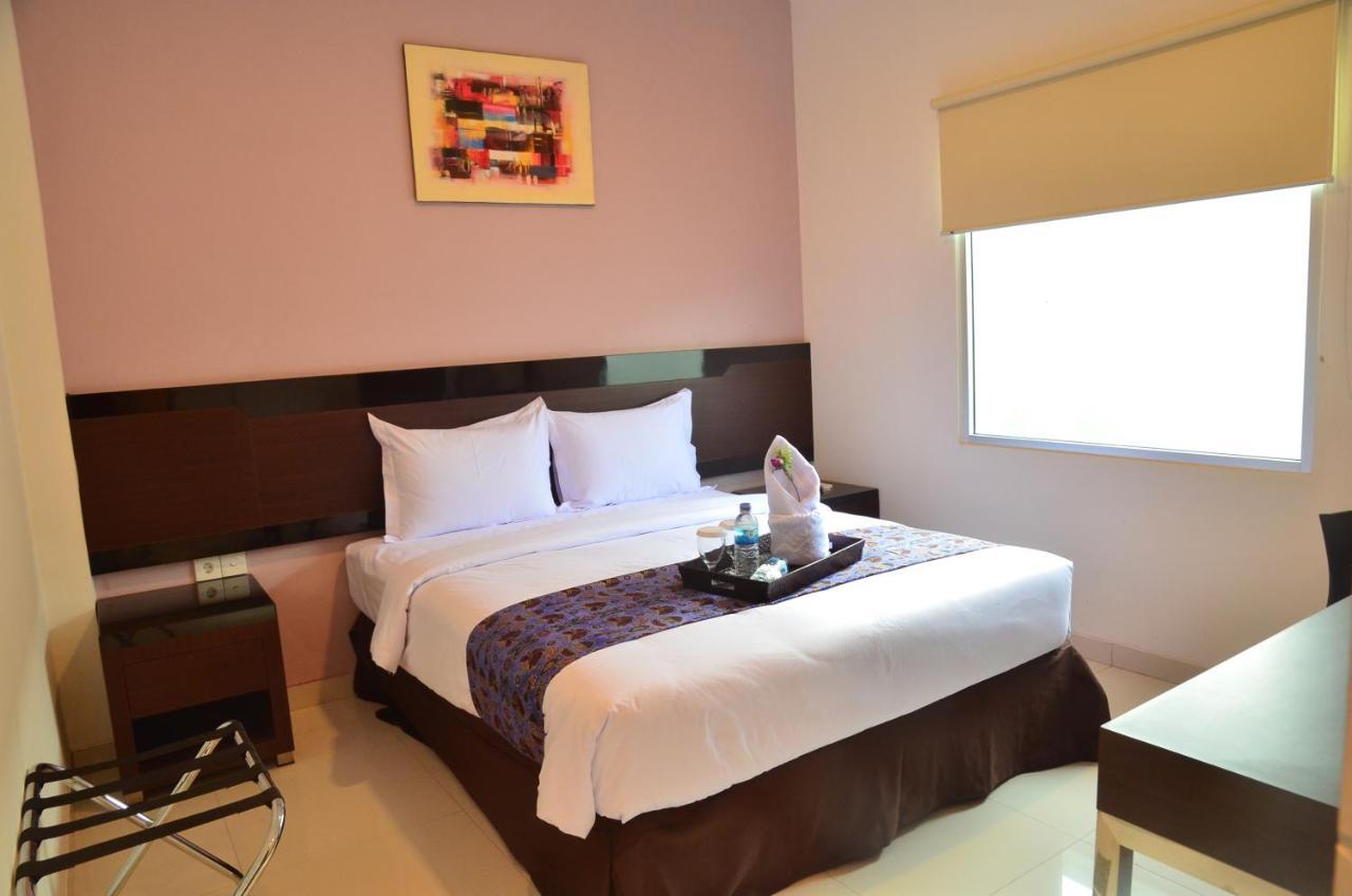 Ayla City Hotel Sorong Zewnętrze zdjęcie