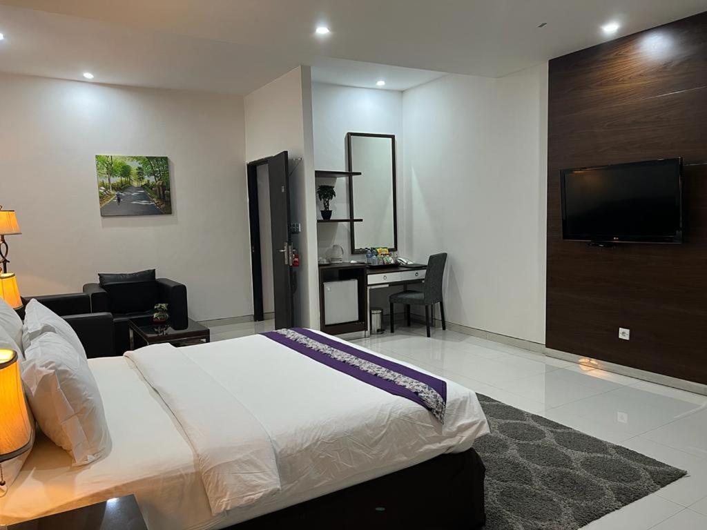 Ayla City Hotel Sorong Zewnętrze zdjęcie