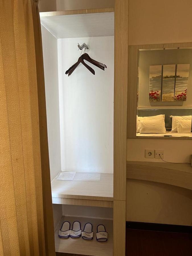 Ayla City Hotel Sorong Zewnętrze zdjęcie