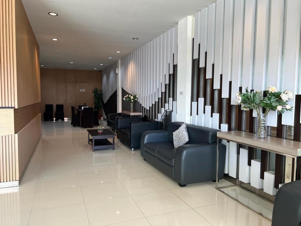 Ayla City Hotel Sorong Zewnętrze zdjęcie